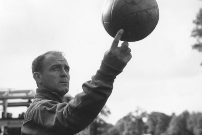great-footballers-no-world-cup-quiz বিশ্বকাপ না খেলা বিখ্যাত সব ফুটবলার: খেলাধুলা কুইজ - কুইজার্ডস